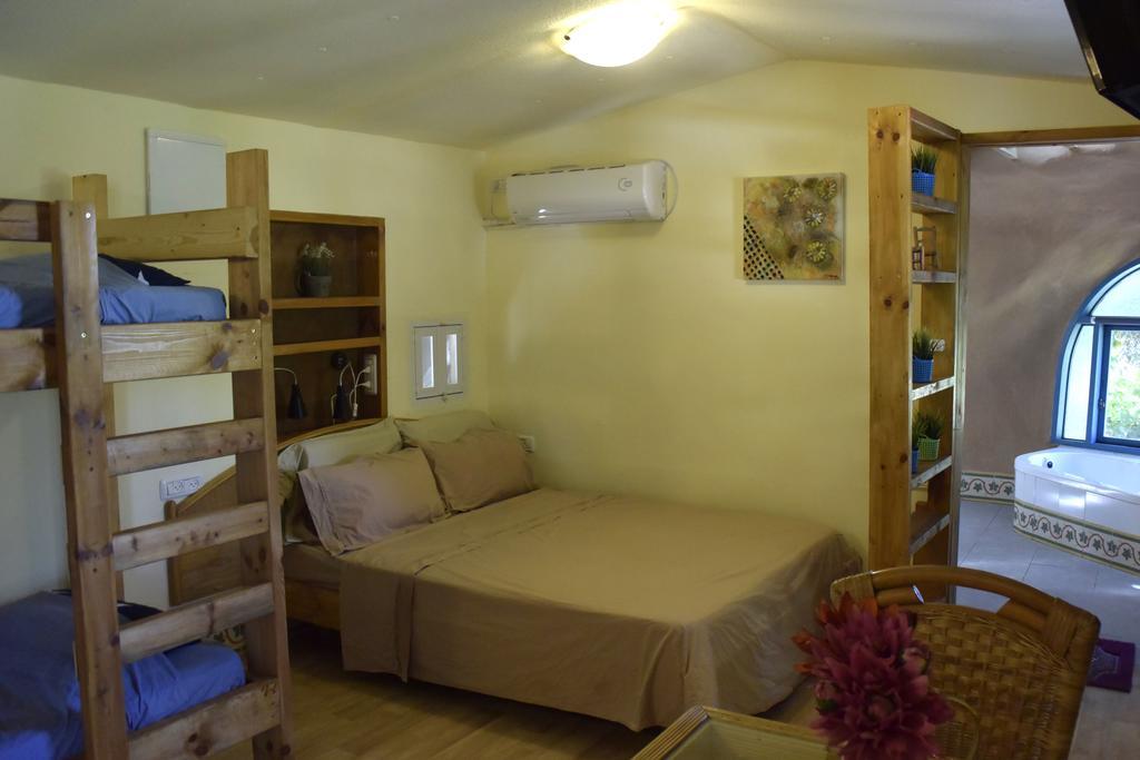Dutch Farm Israel Bed and Breakfast Sede Zevi Buitenkant foto
